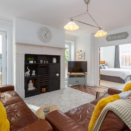 Charles Alexander Short Stay - Clifton Drive Beach Retreat Lytham St Annes Exterior photo